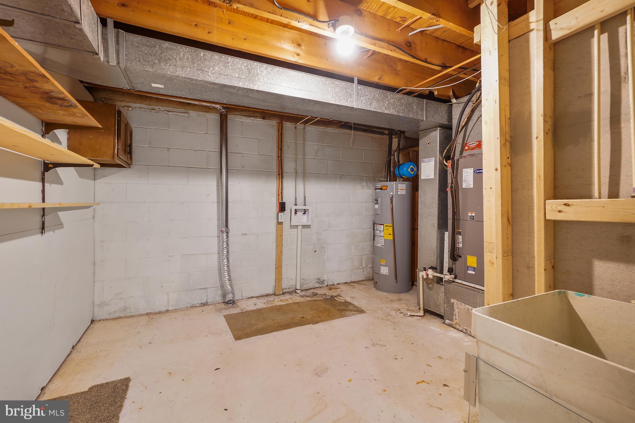 ROCKSHIRE TOWNHOMES - Residential