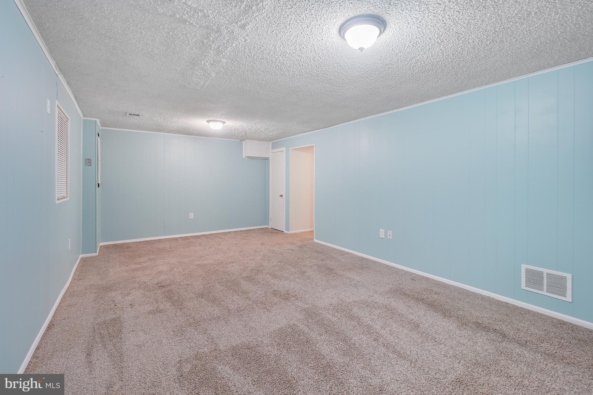 ROCKSHIRE TOWNHOMES - Residential