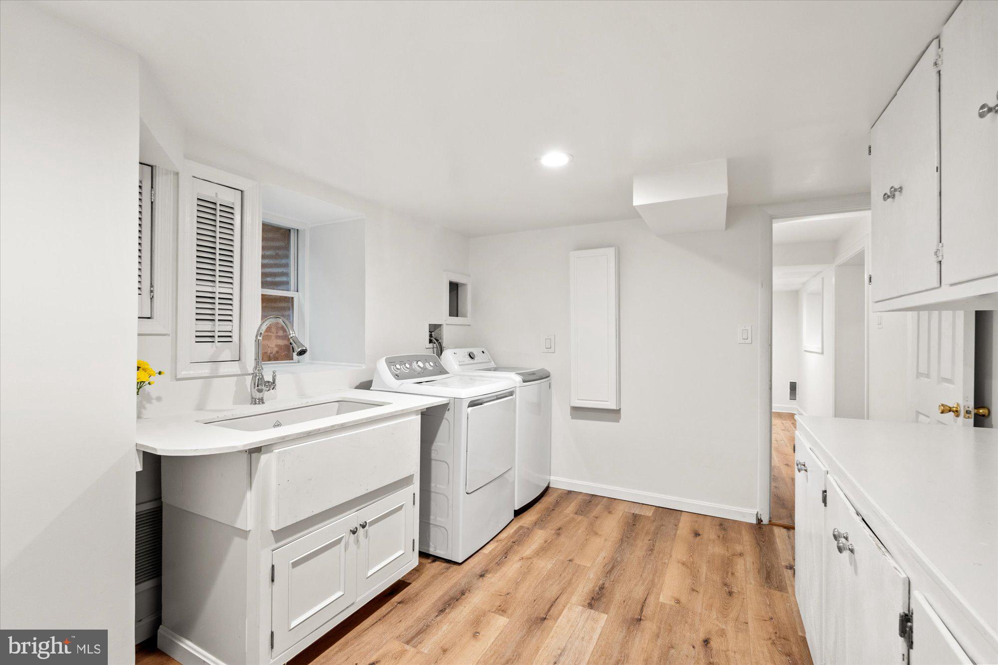 CHEVY CHASE HILLS - Residential