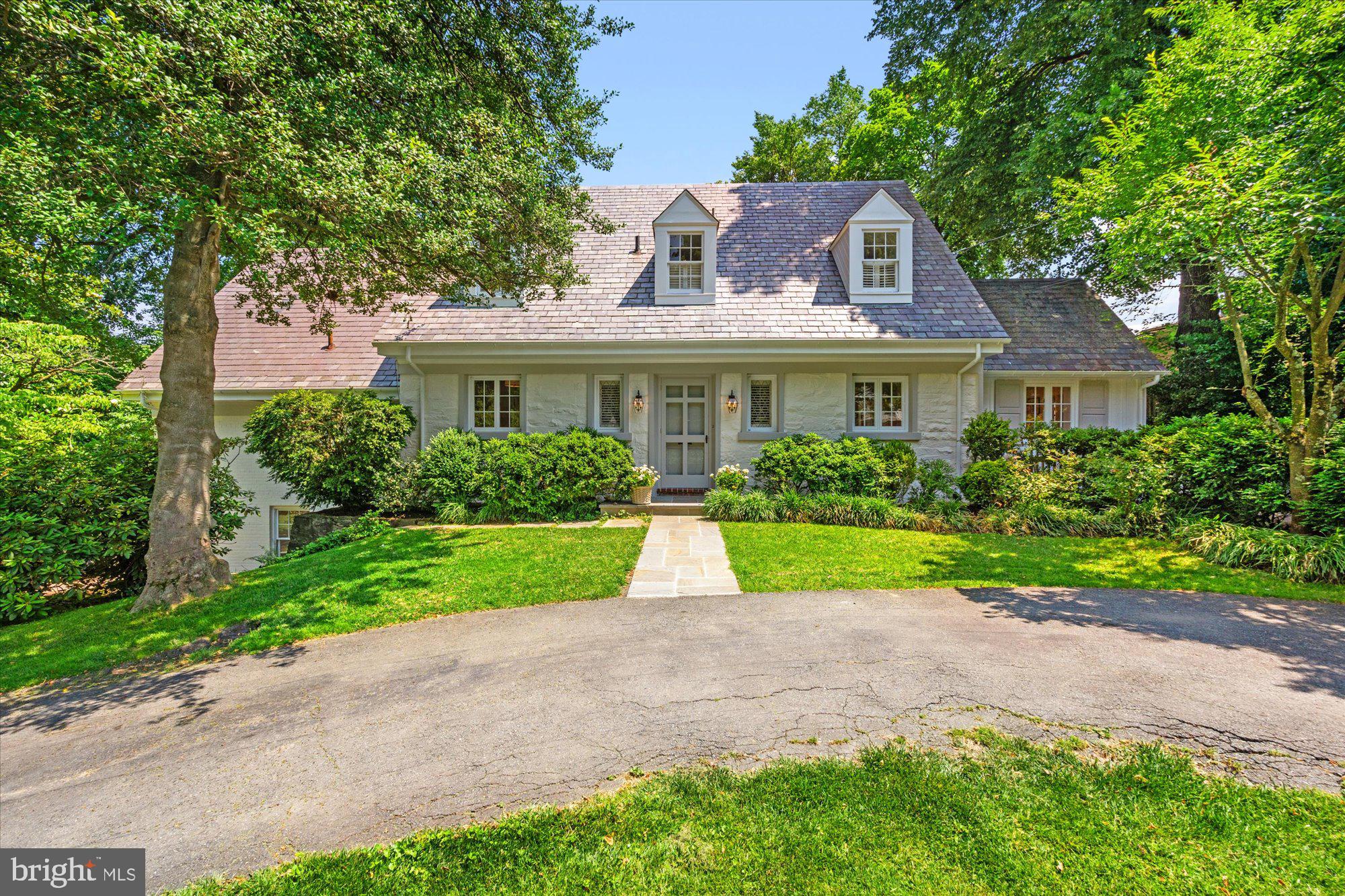 8519 LONGFELLOW PLACE