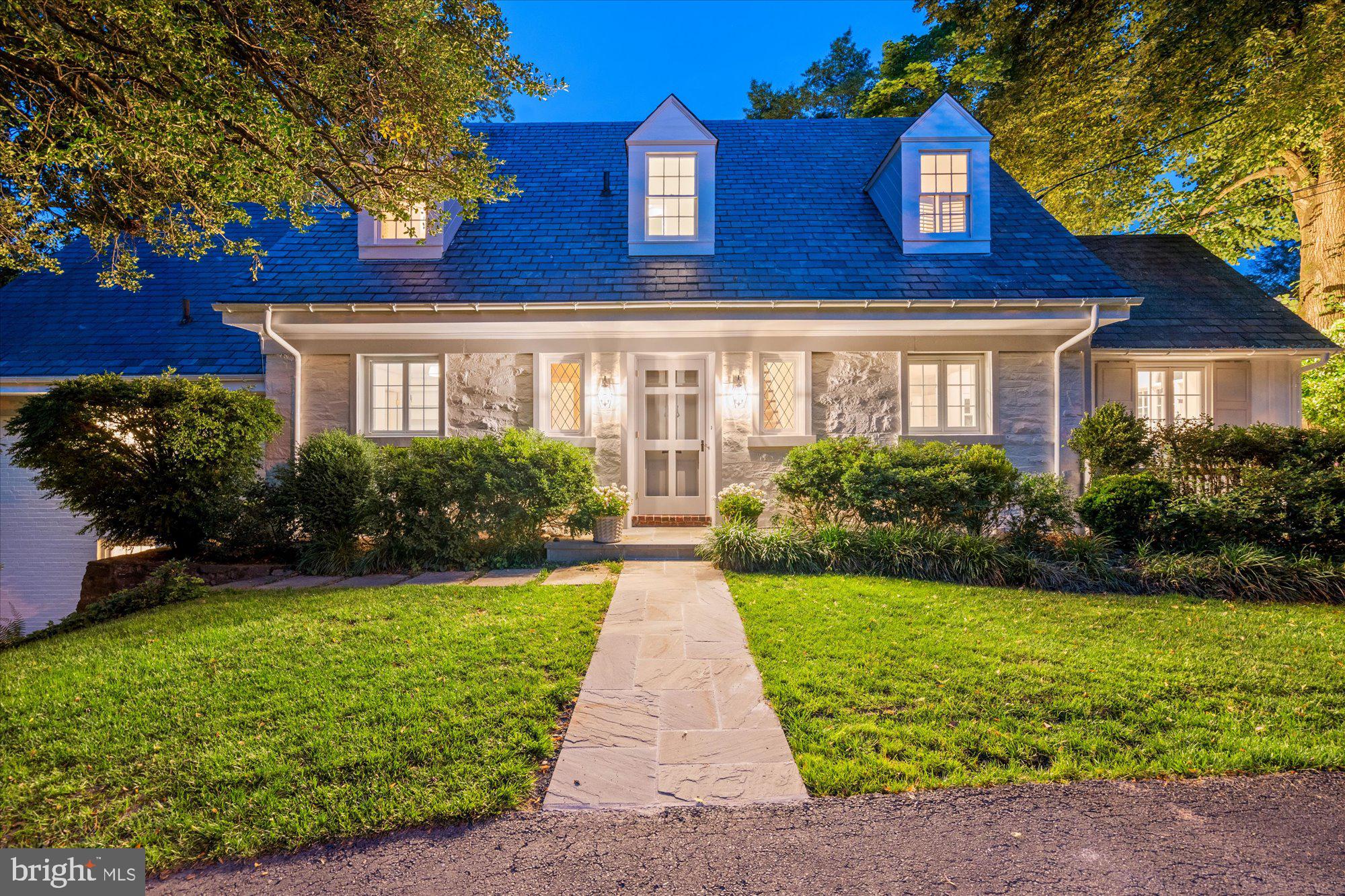 8519 LONGFELLOW PLACE