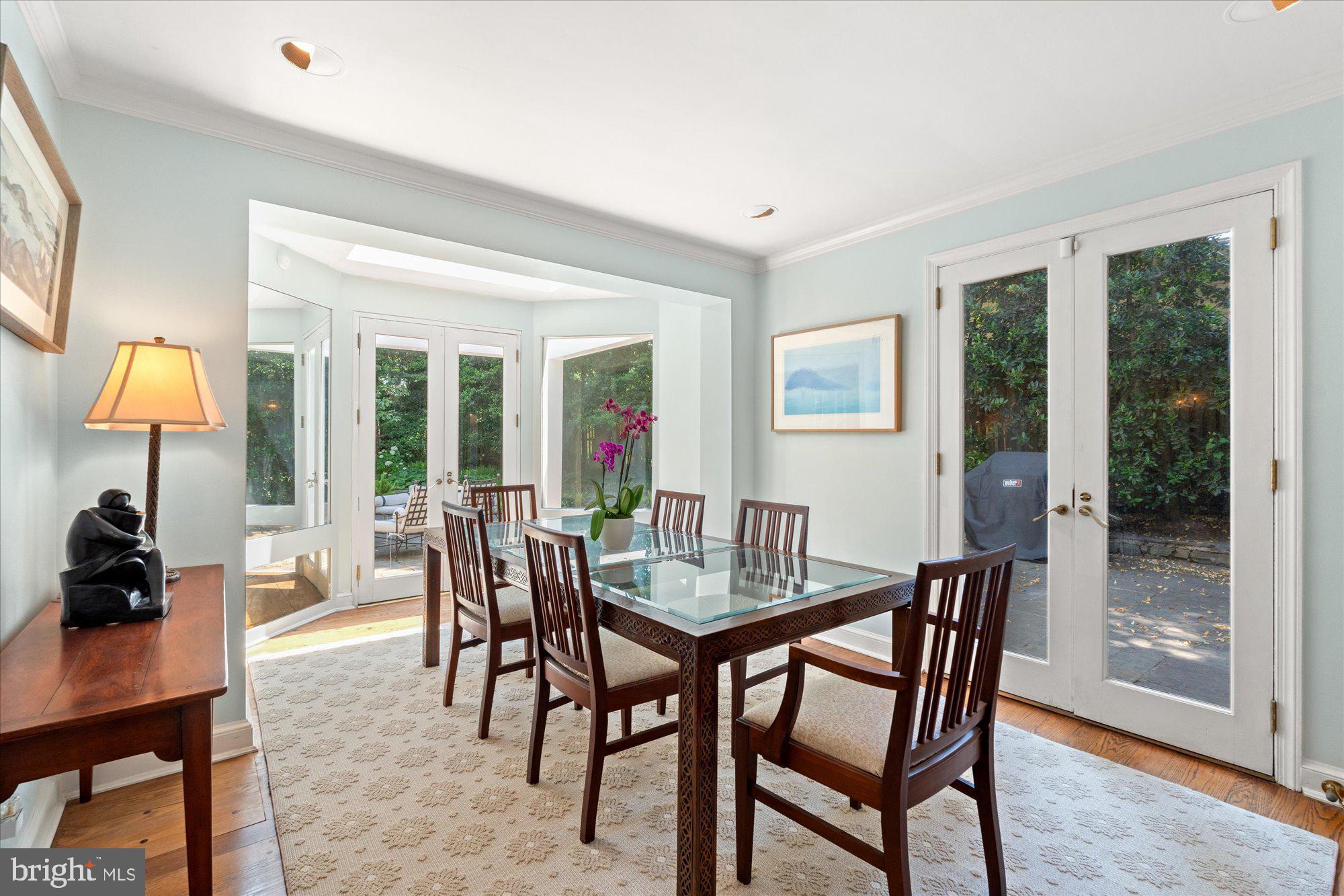 CHEVY CHASE HILLS - Residential