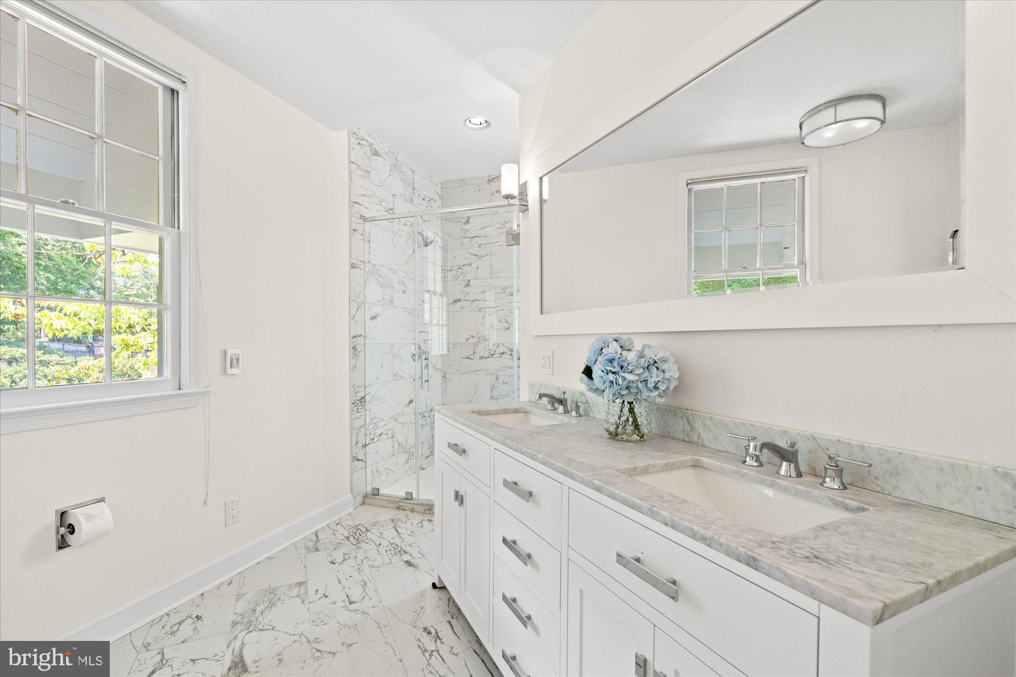 CHEVY CHASE HILLS - Residential