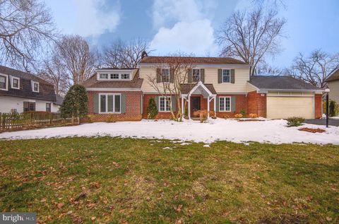 8017 ILIFF DRIVE DUNN LORING VA 22027