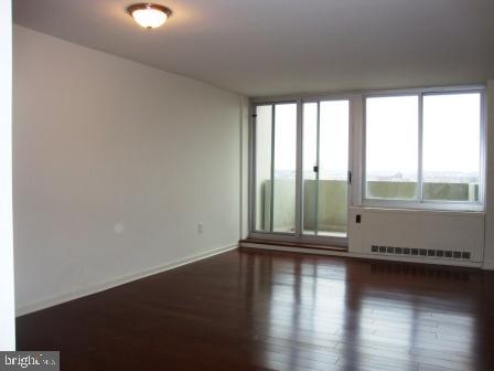 WASHINGTON SQ - Residential Lease