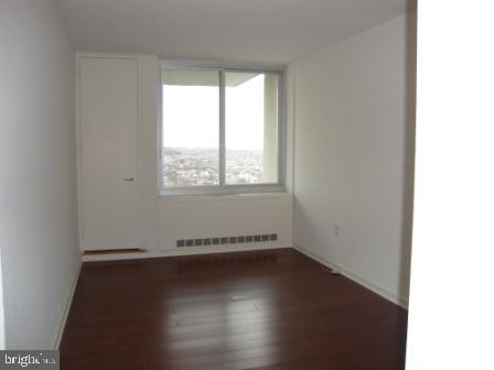 WASHINGTON SQ - Residential Lease