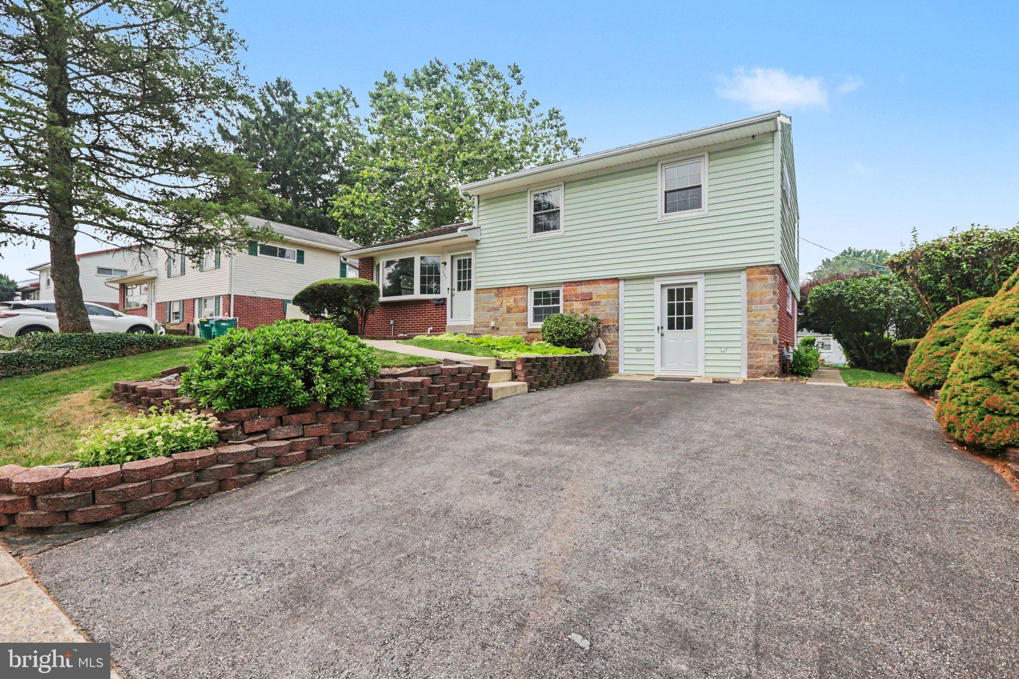 127 HENRY ROAD