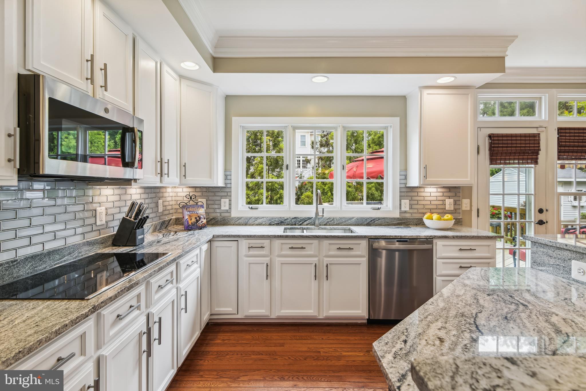 ASHBURN FARM - Residential