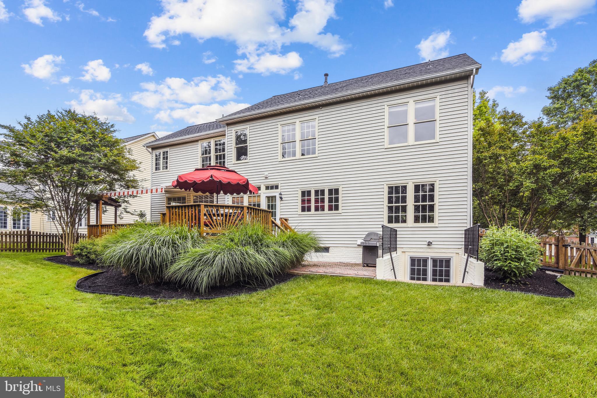 ASHBURN FARM - Residential