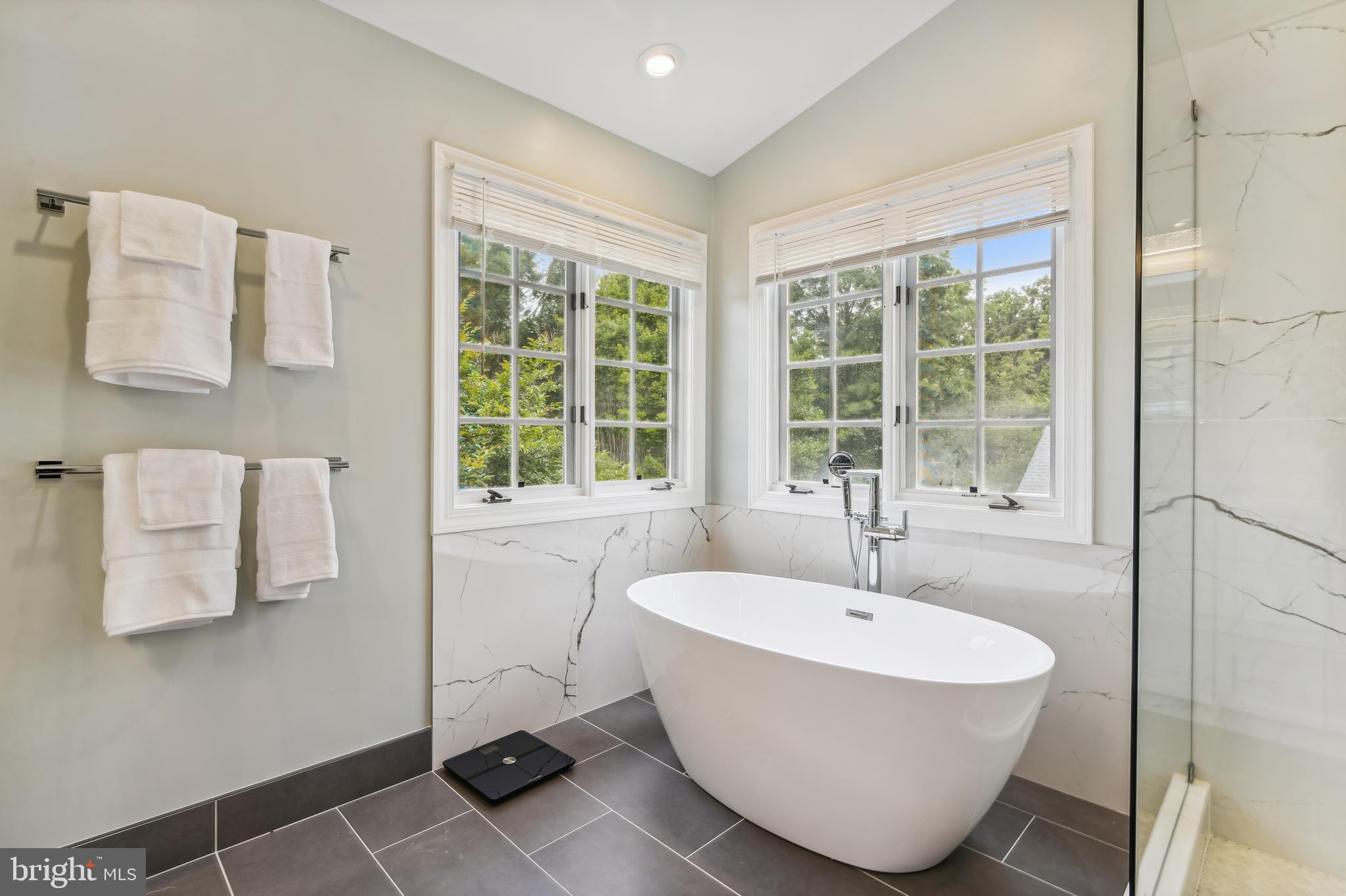 ASHBURN FARM - Residential