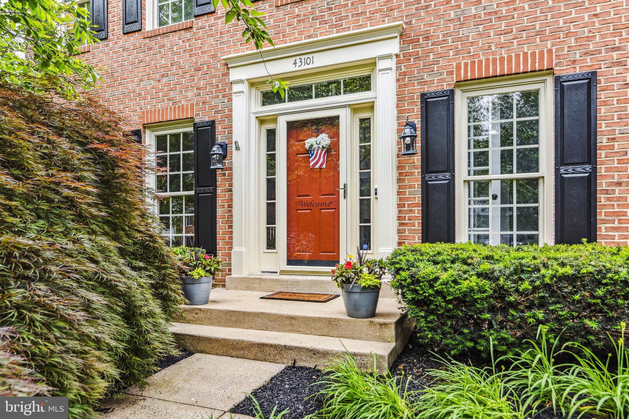 ASHBURN FARM - Residential