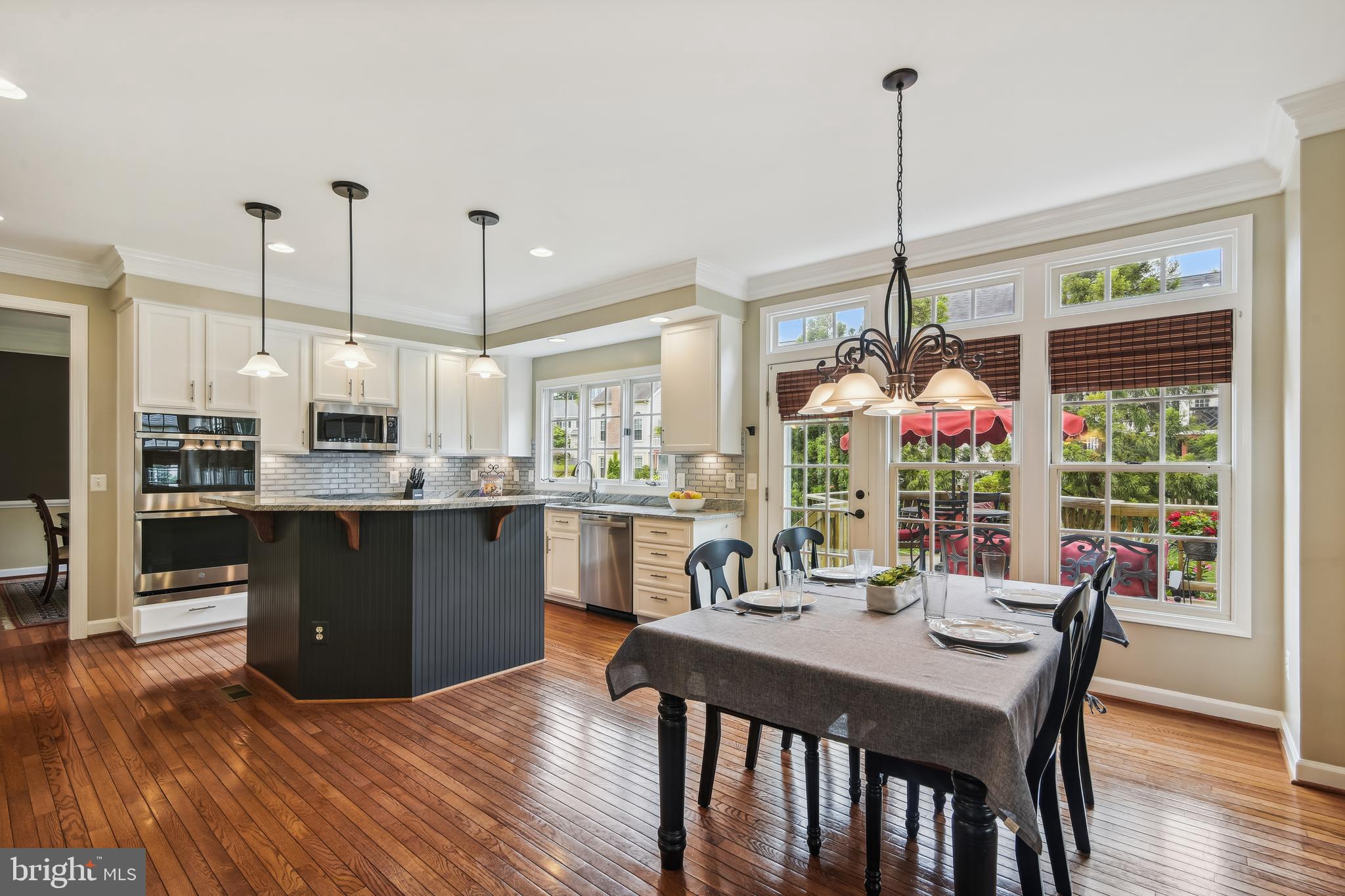 ASHBURN FARM - Residential