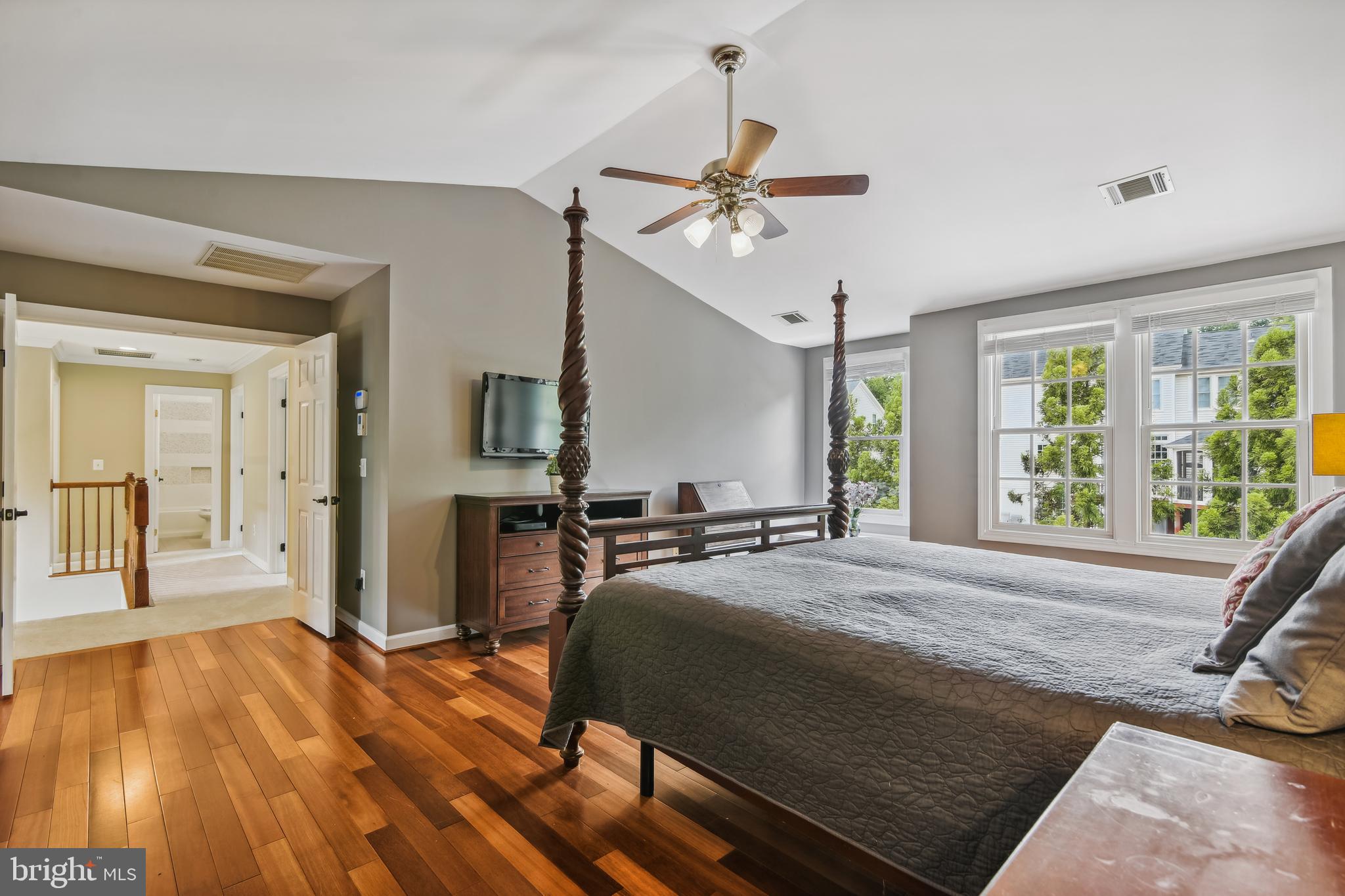 ASHBURN FARM - Residential