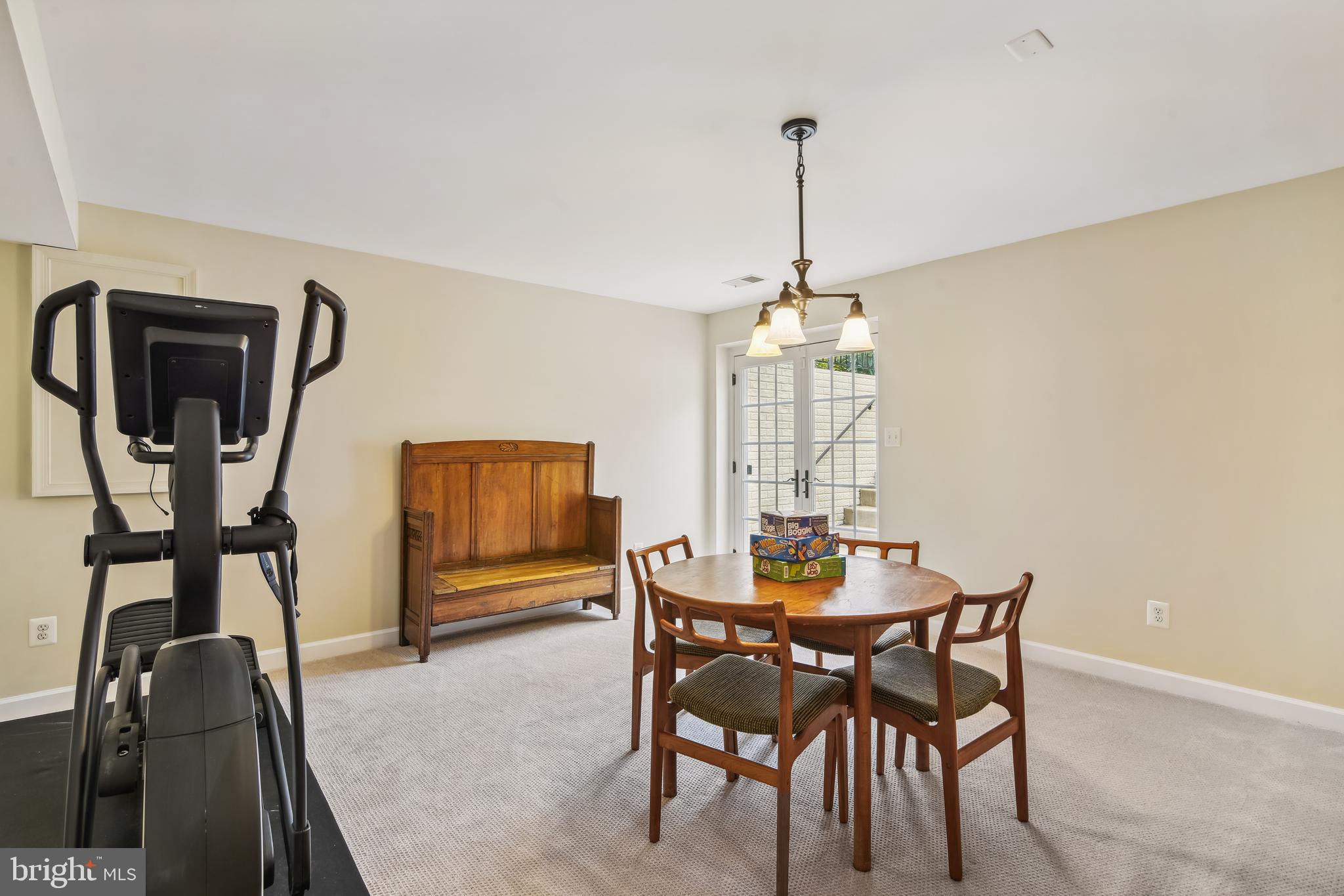 ASHBURN FARM - Residential