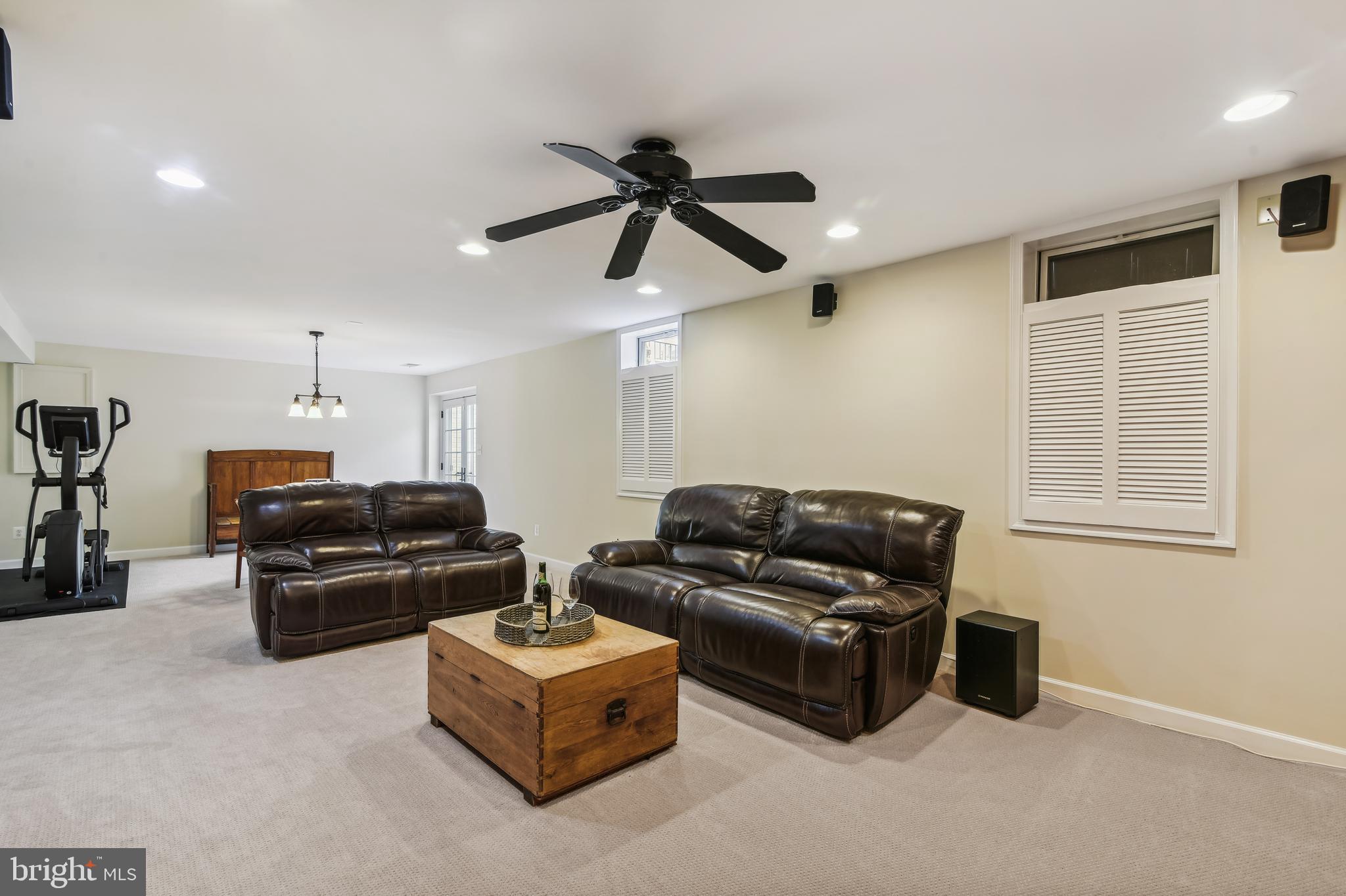 ASHBURN FARM - Residential