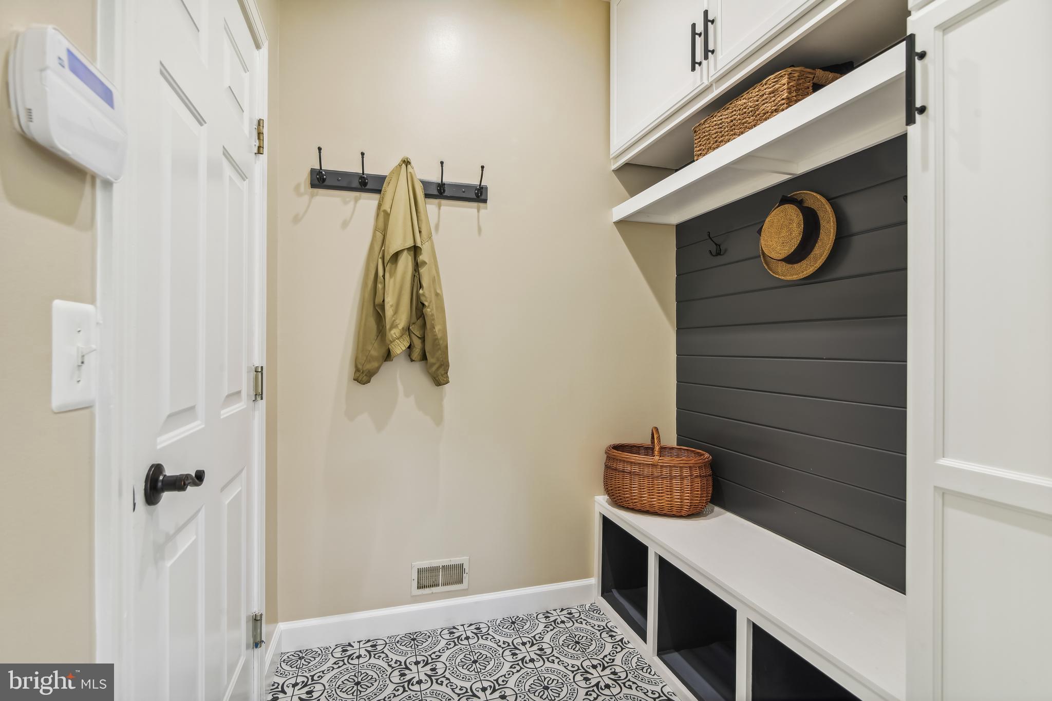 ASHBURN FARM - Residential