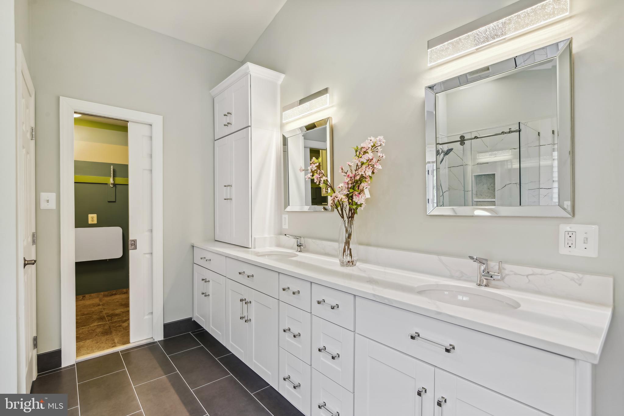 ASHBURN FARM - Residential