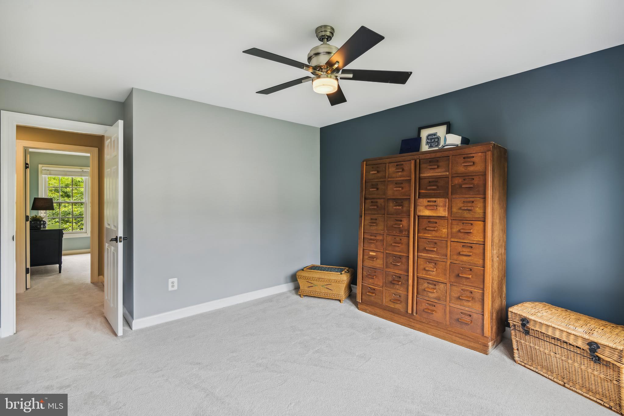 ASHBURN FARM - Residential