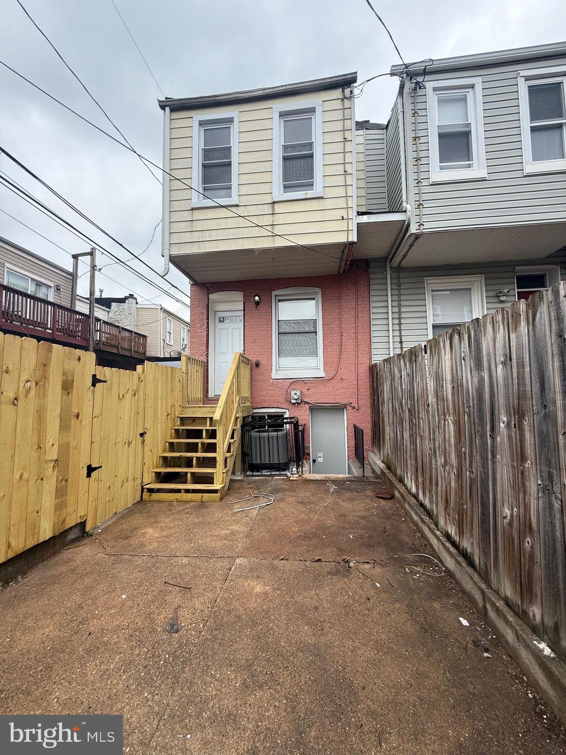MADISON EASTEND - Residential Lease