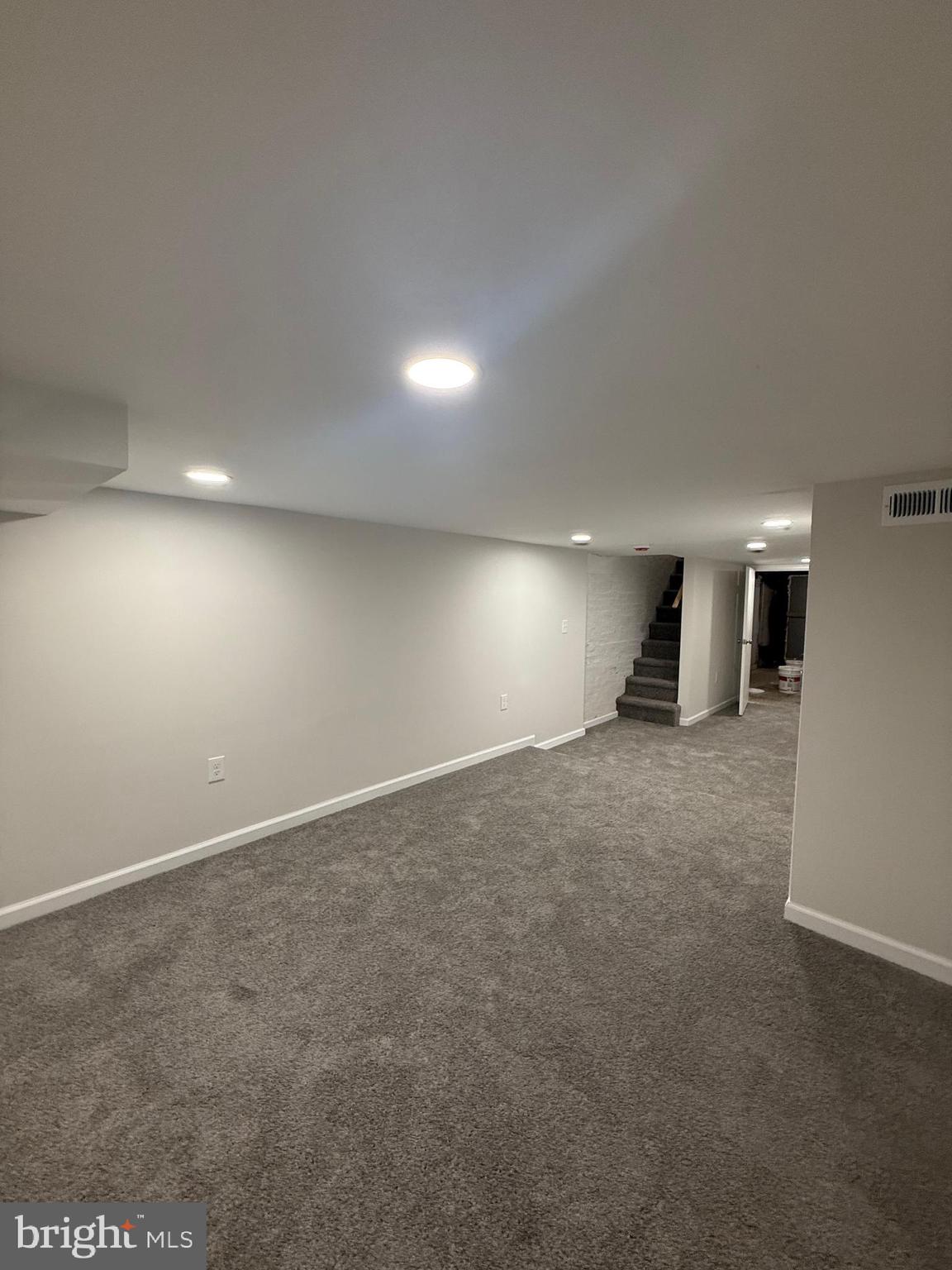 MADISON EASTEND - Residential Lease