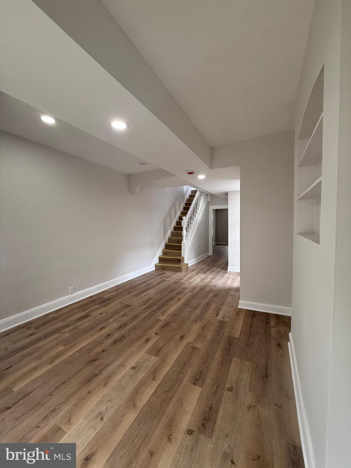 MADISON EASTEND - Residential Lease