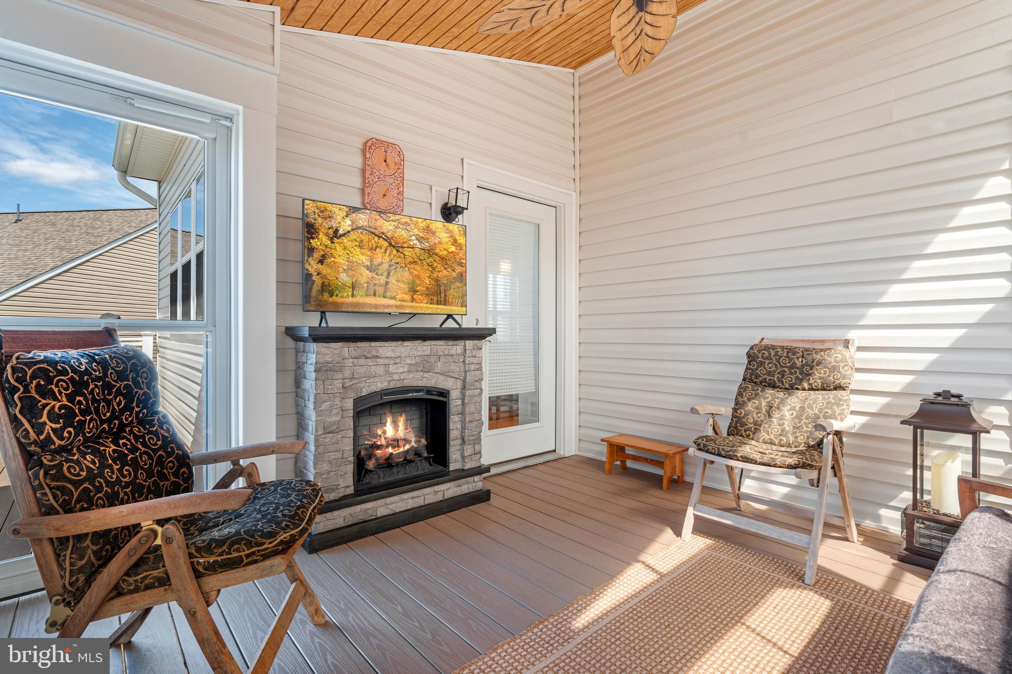 CELEBRATE VIRGINIA NORTH - Residential