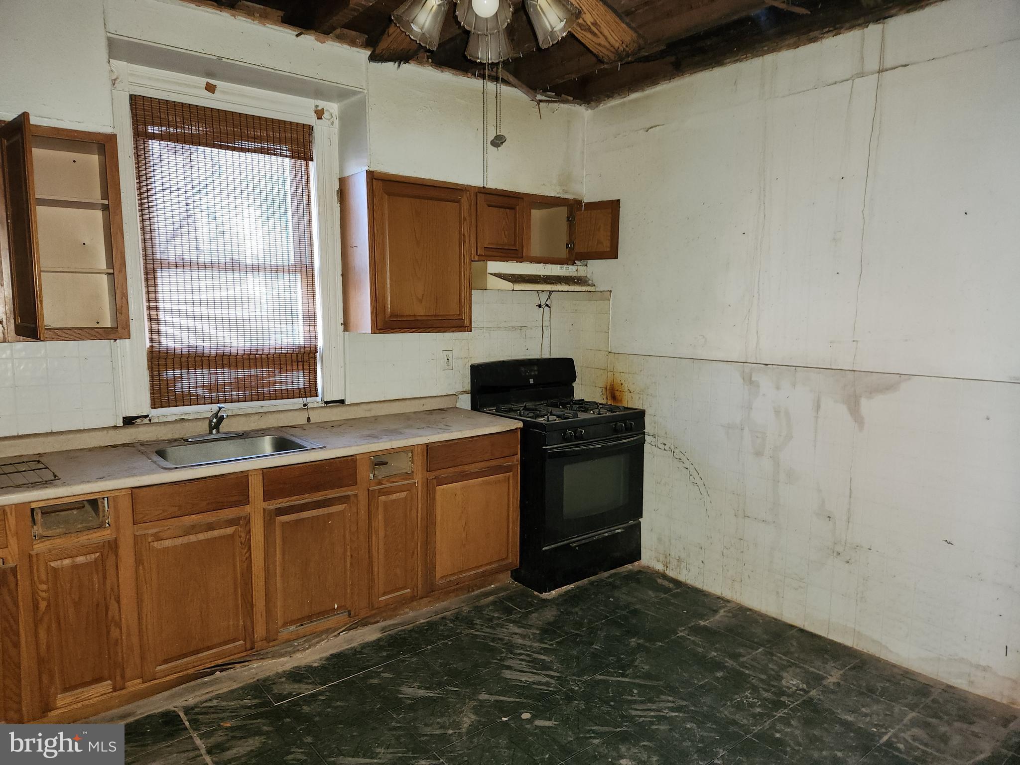 SOUTHWEST BALTIMORE - Residential