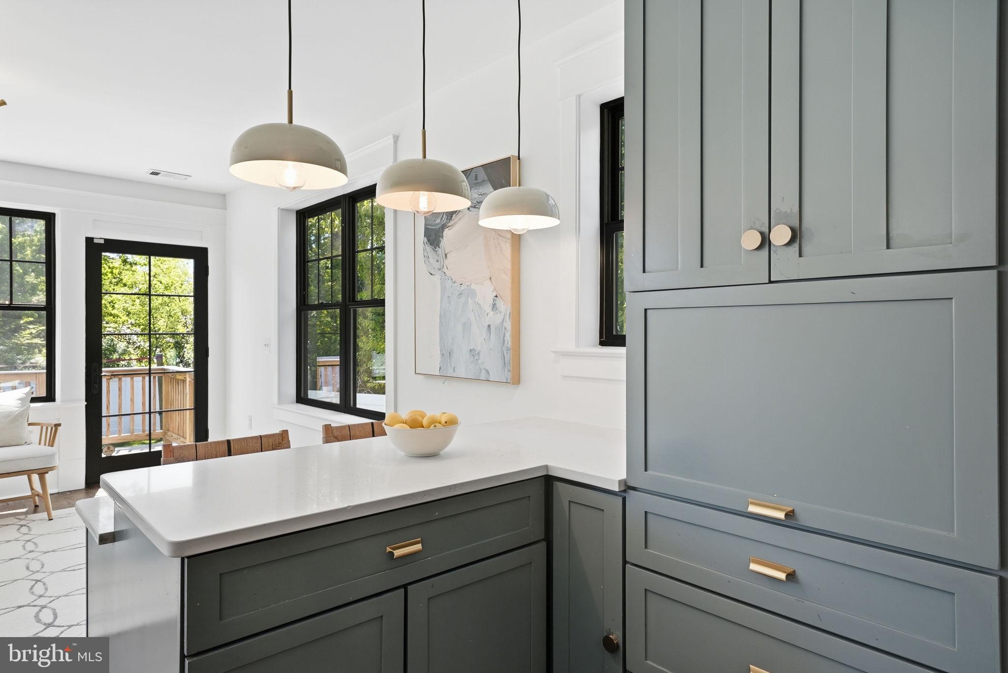 WAYCROFT - WOODLAWN - Residential