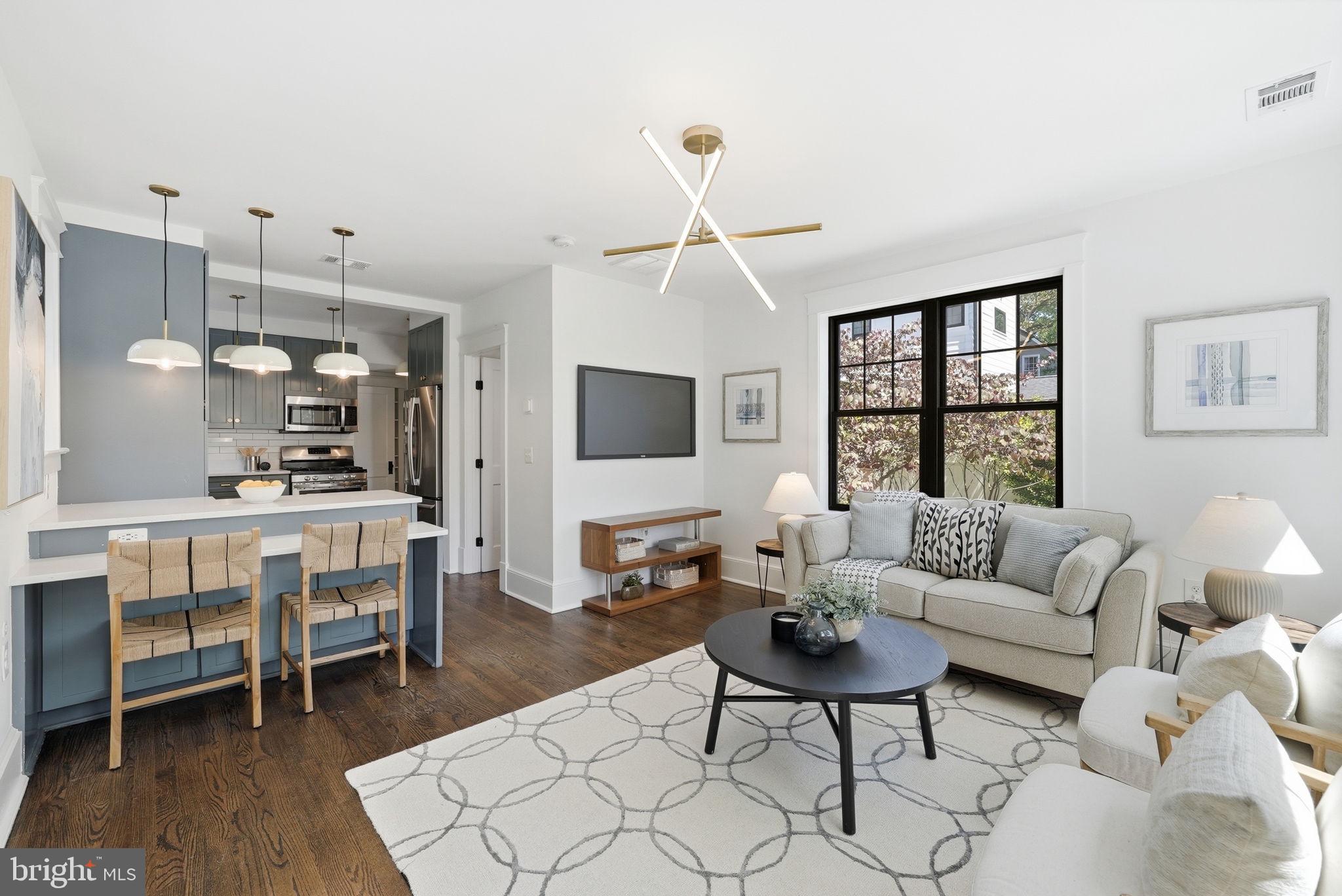 WAYCROFT - WOODLAWN - Residential