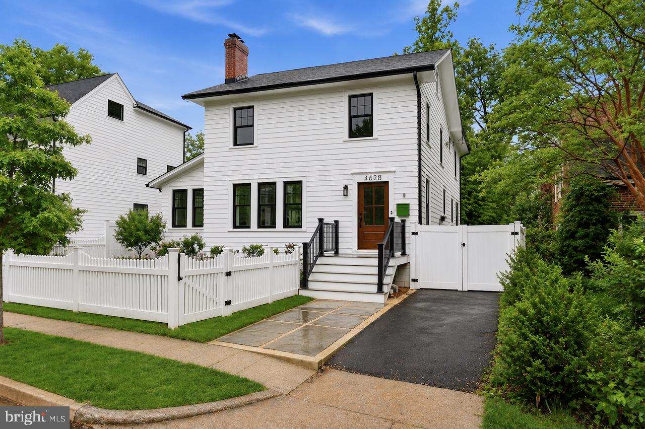 WAYCROFT - WOODLAWN - Residential