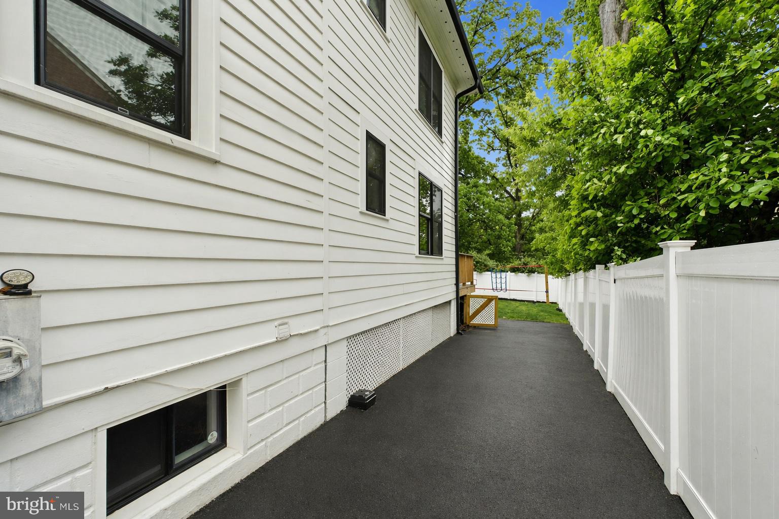 WAYCROFT - WOODLAWN - Residential