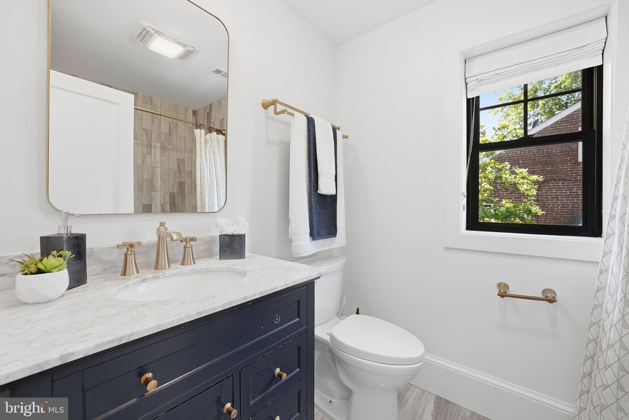 WAYCROFT - WOODLAWN - Residential