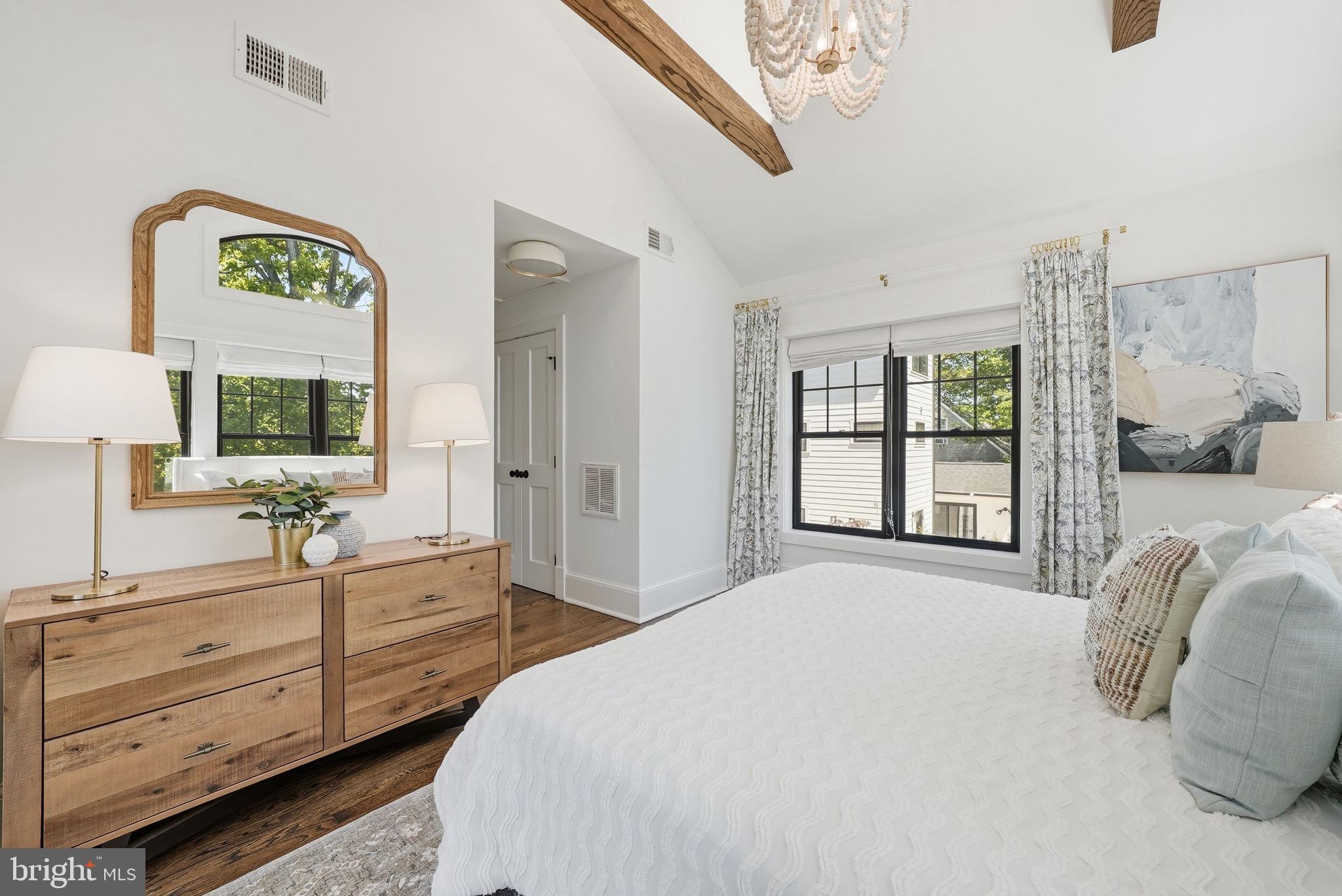 WAYCROFT - WOODLAWN - Residential