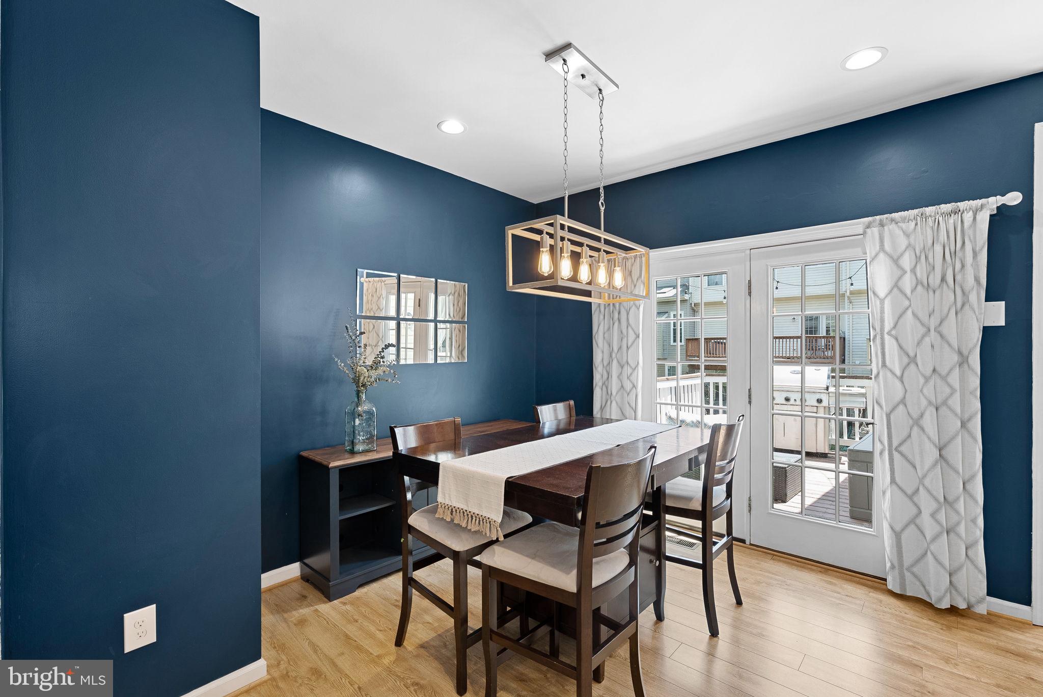 POTOMAC LAKES - Residential