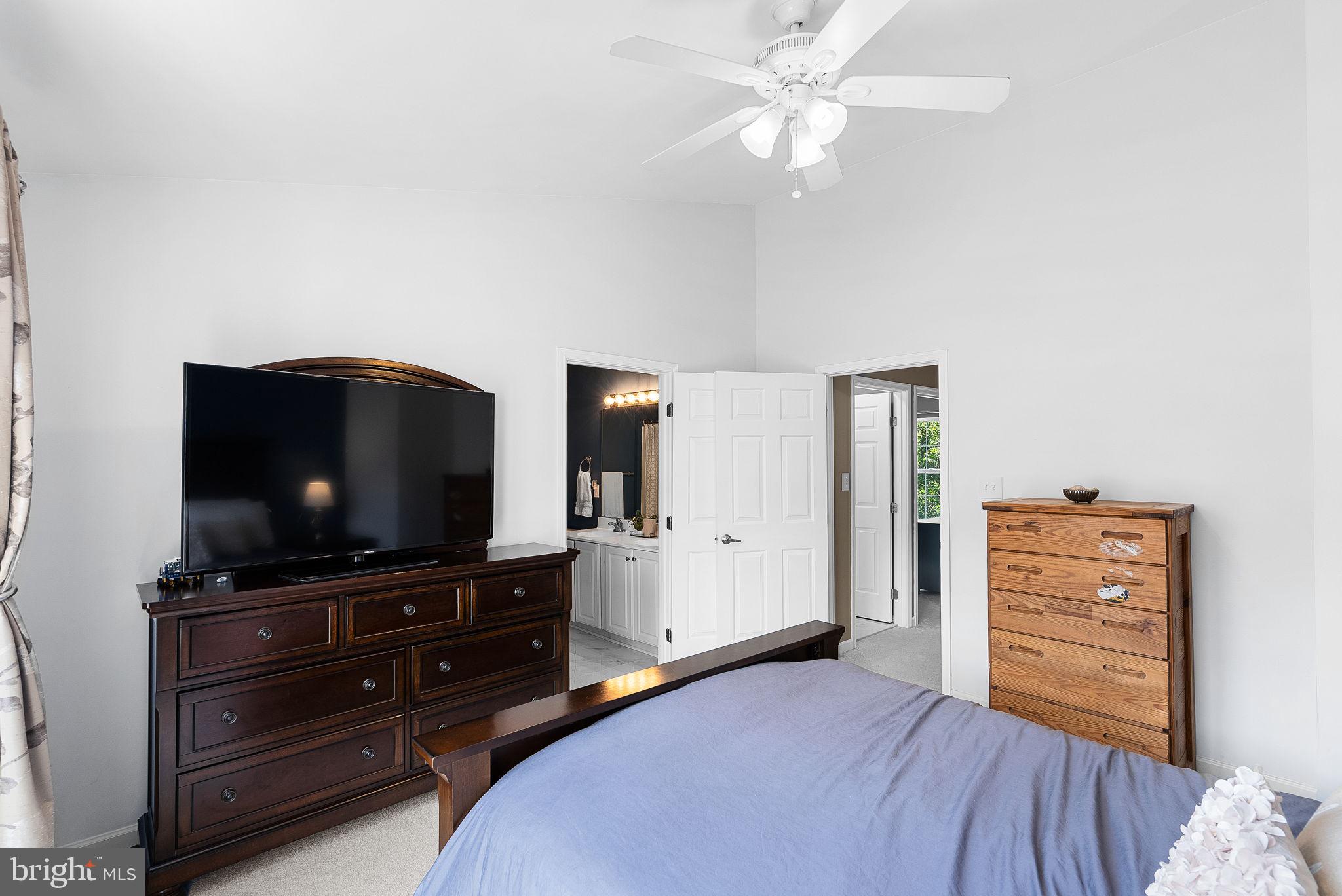 POTOMAC LAKES - Residential