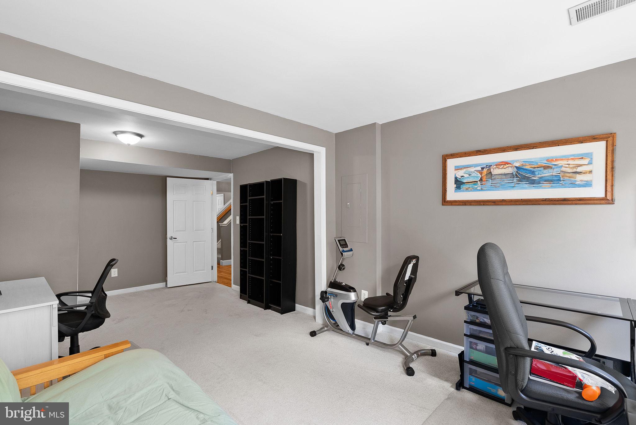 POTOMAC LAKES - Residential