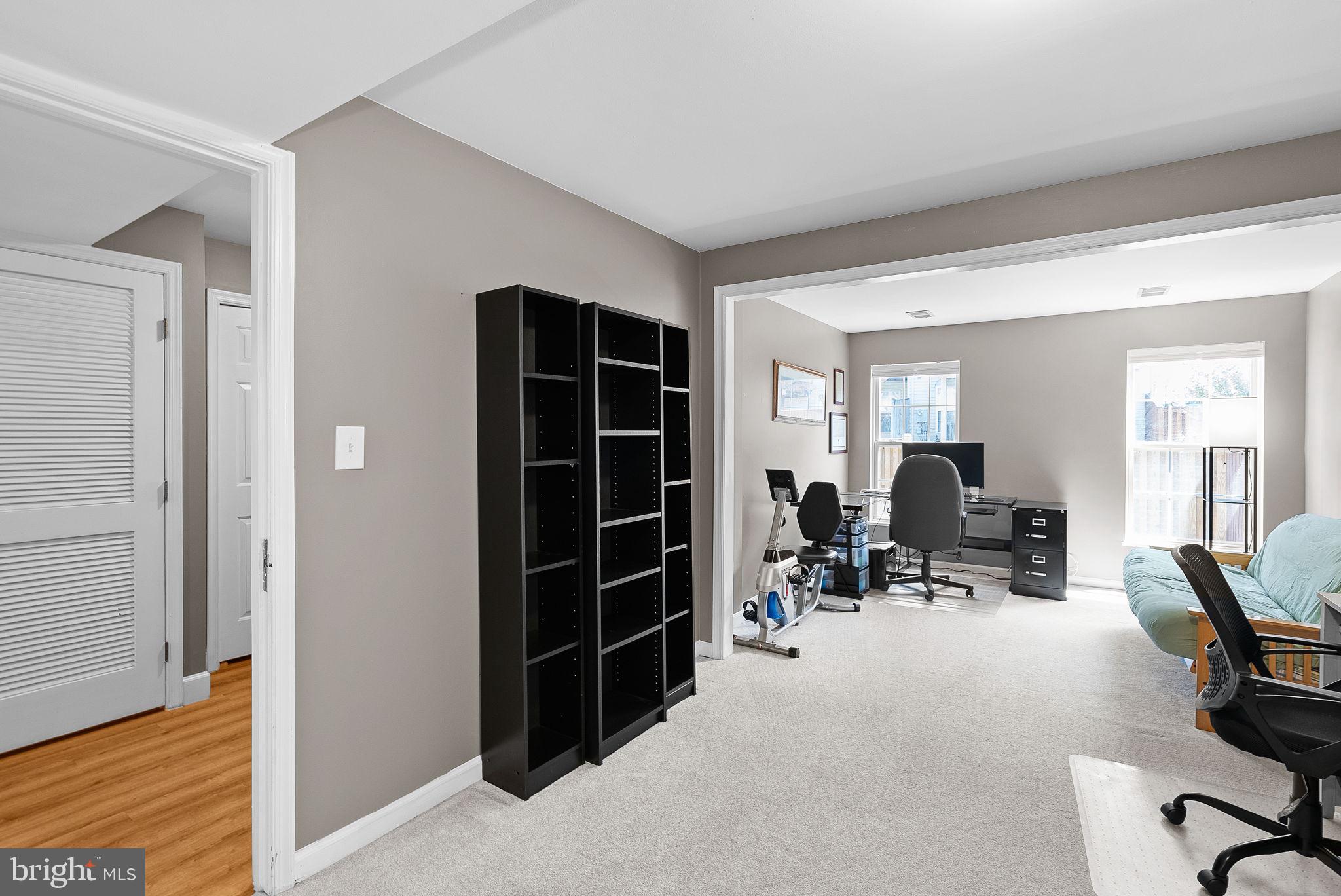 POTOMAC LAKES - Residential