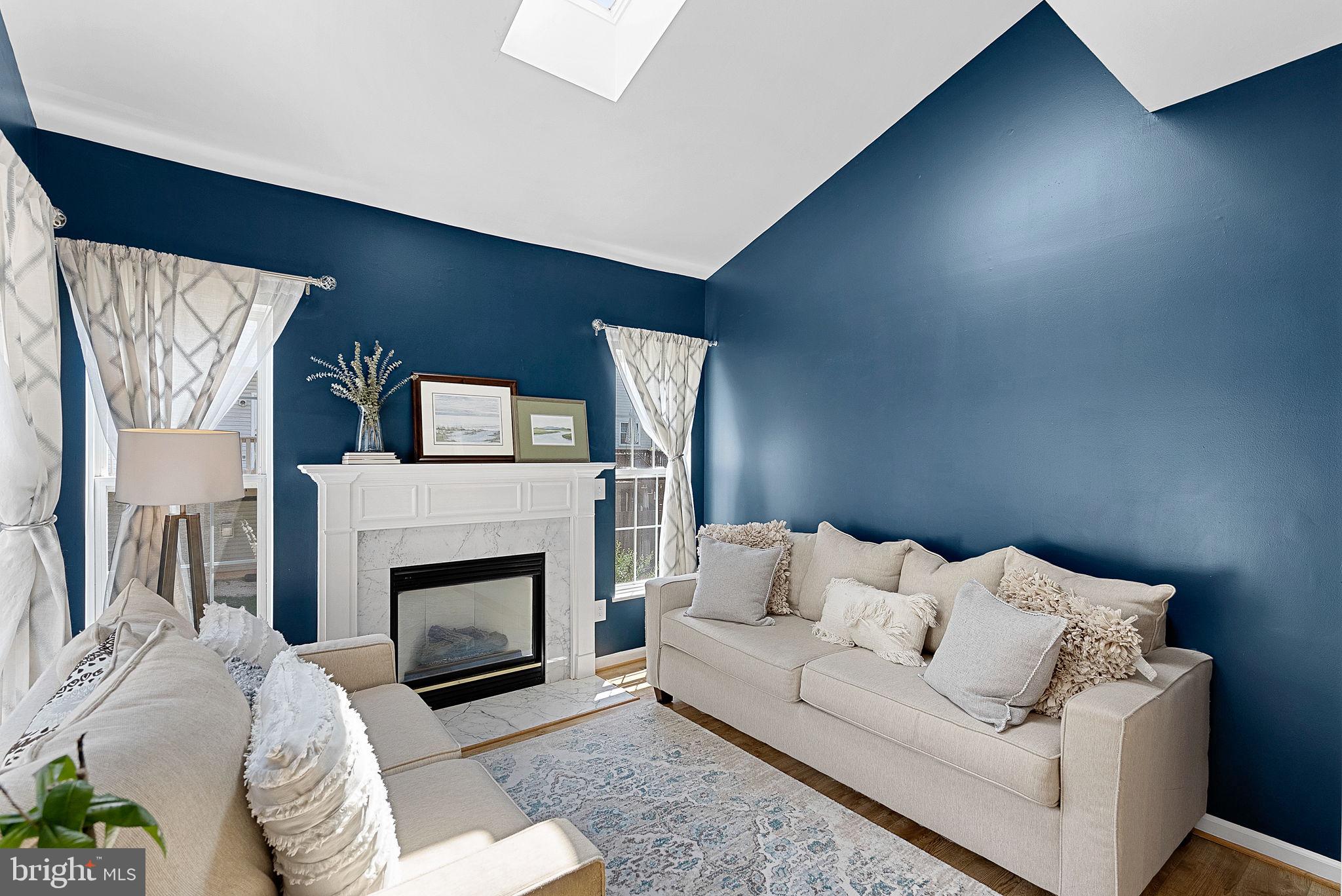 POTOMAC LAKES - Residential