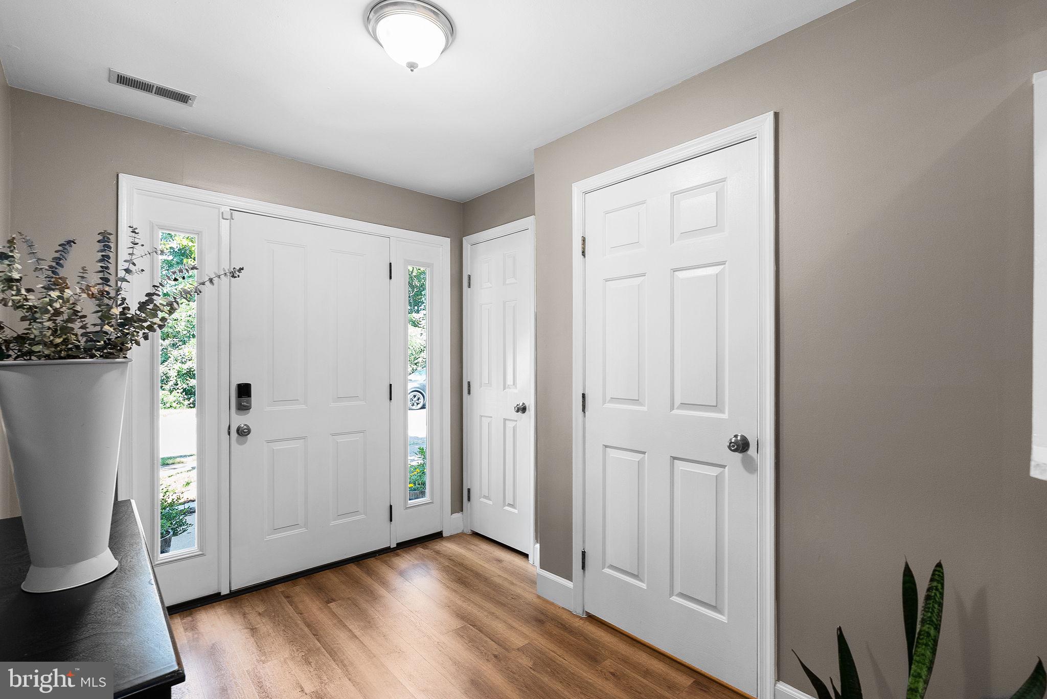 POTOMAC LAKES - Residential