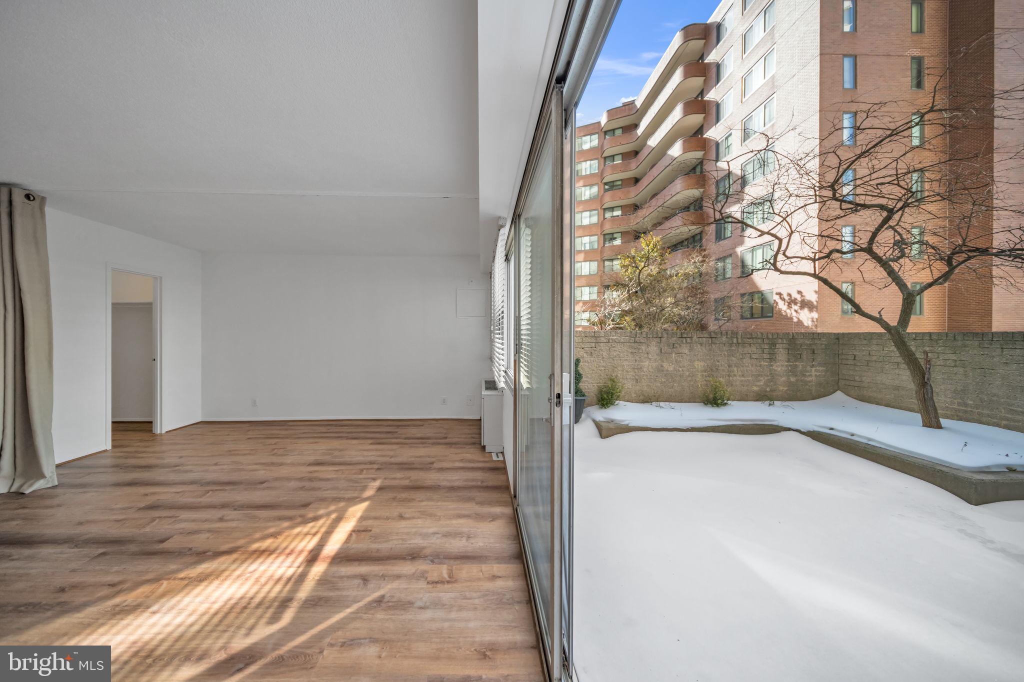 WILLOUGHBY OF CHEVY CHASE - Residential