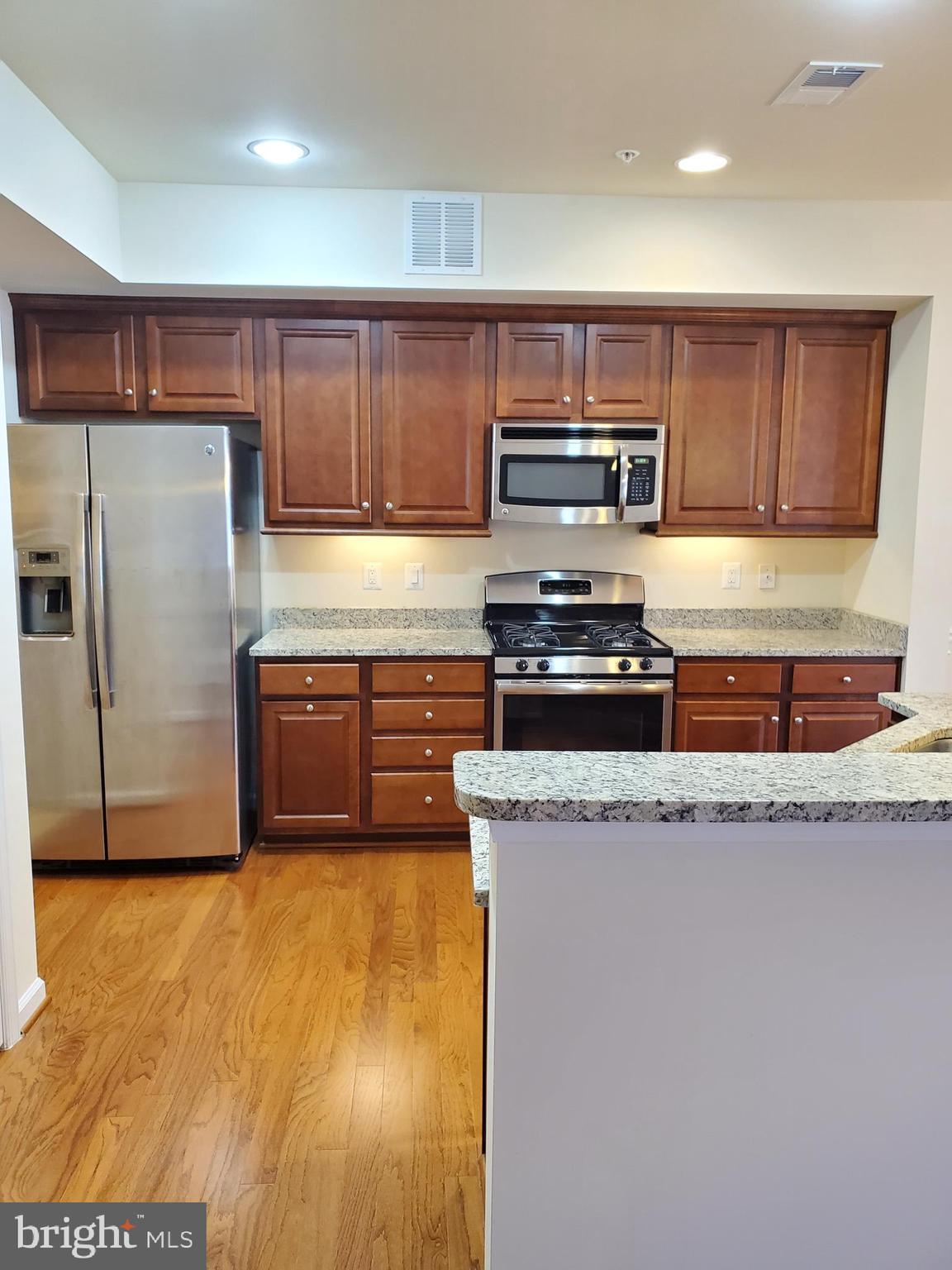 DANE RIDGE CONDO - Residential Lease