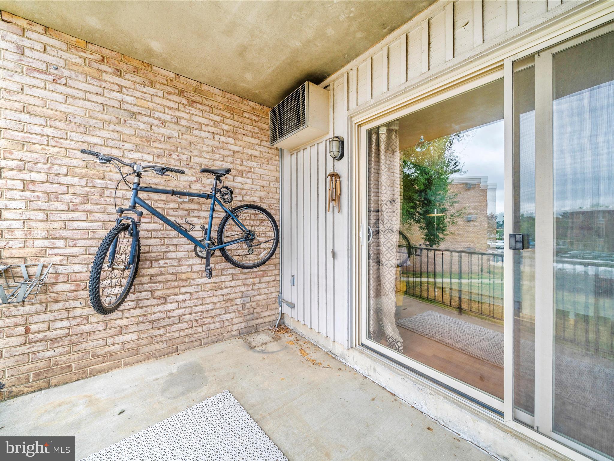 JEFFERSON CHASE - Residential