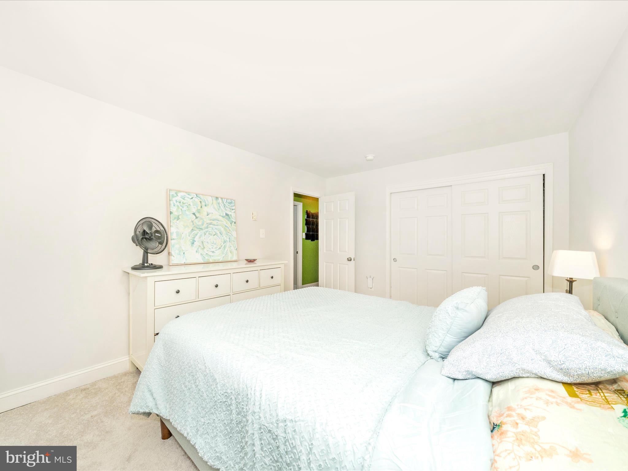 JEFFERSON CHASE - Residential