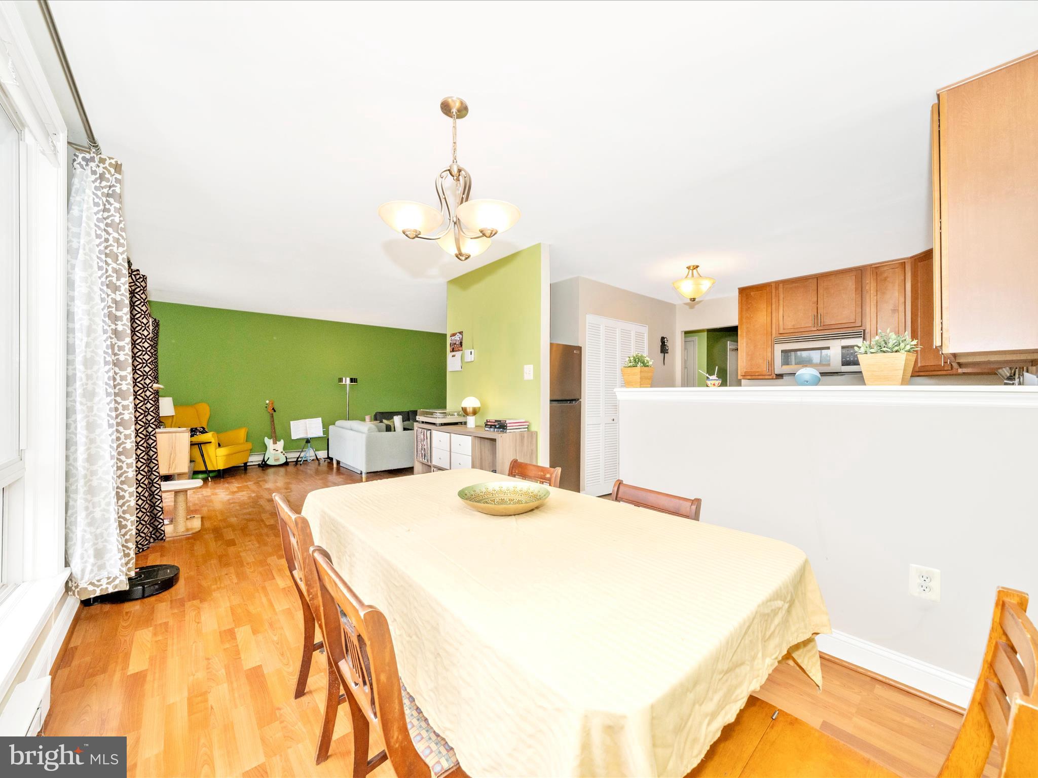 JEFFERSON CHASE - Residential