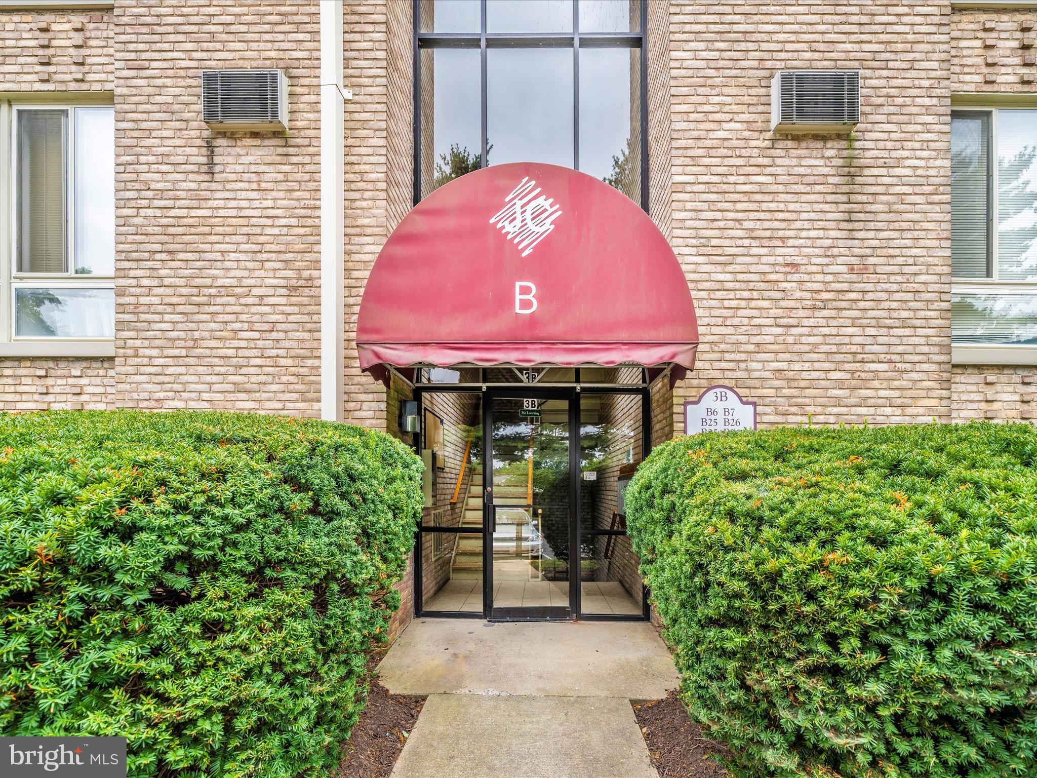 JEFFERSON CHASE - Residential