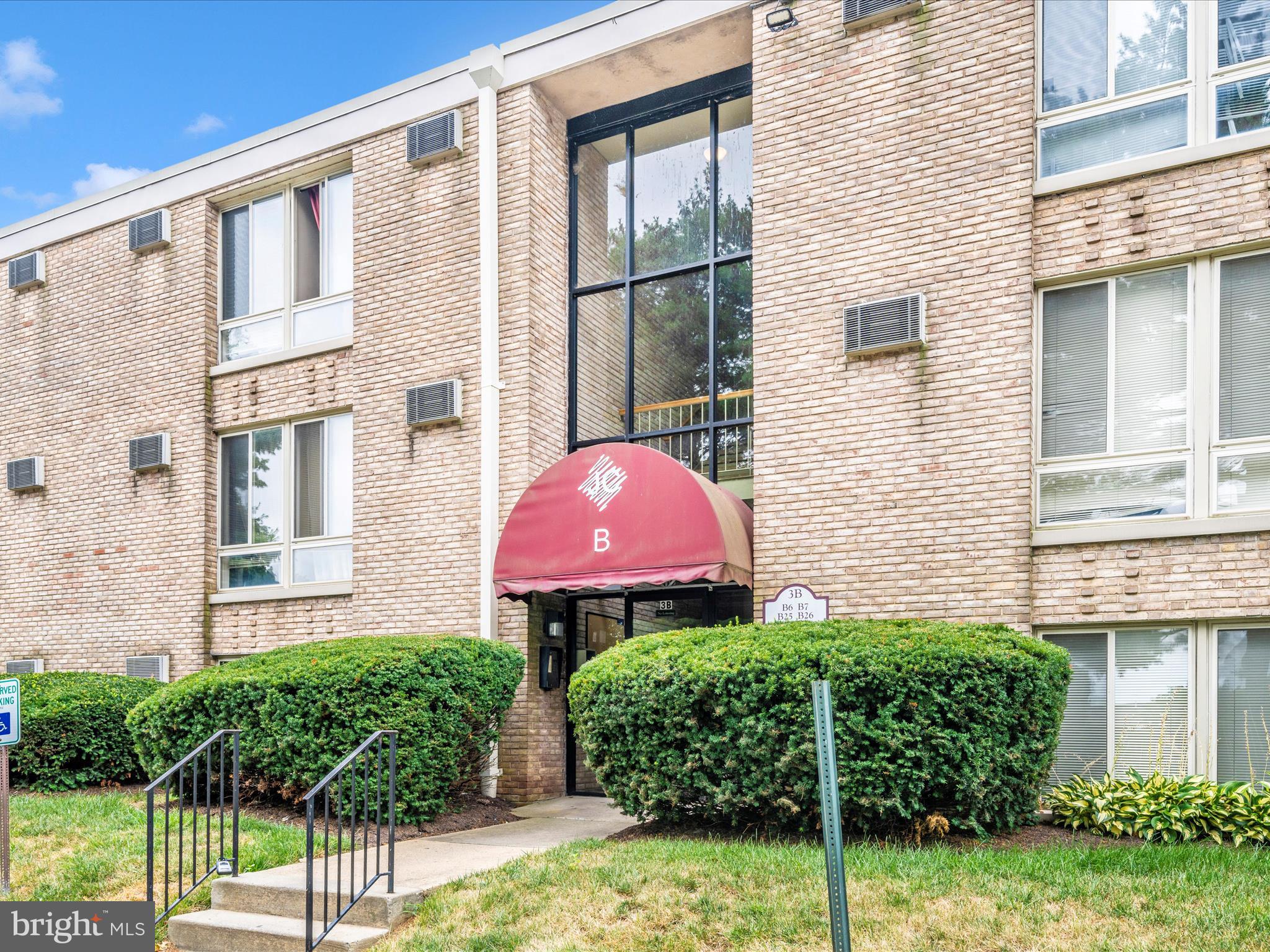 JEFFERSON CHASE - Residential