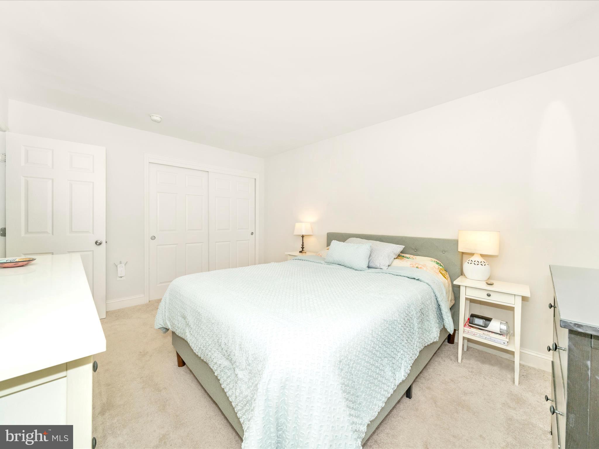 JEFFERSON CHASE - Residential