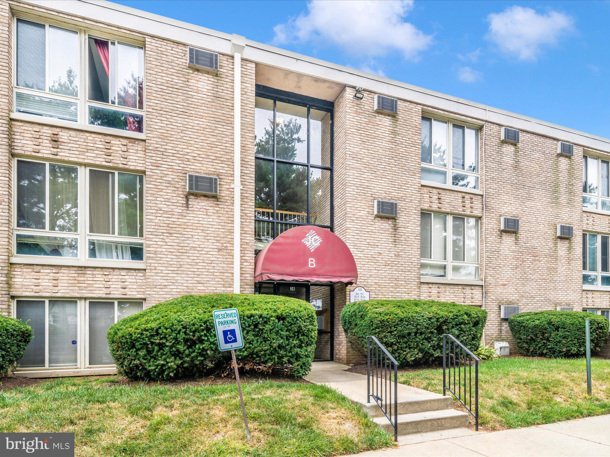 JEFFERSON CHASE - Residential