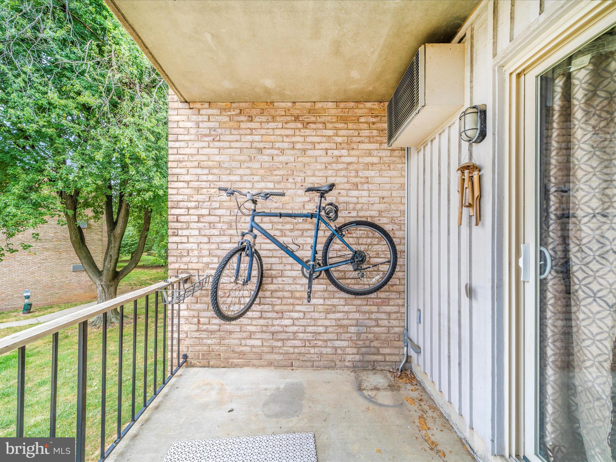 JEFFERSON CHASE - Residential