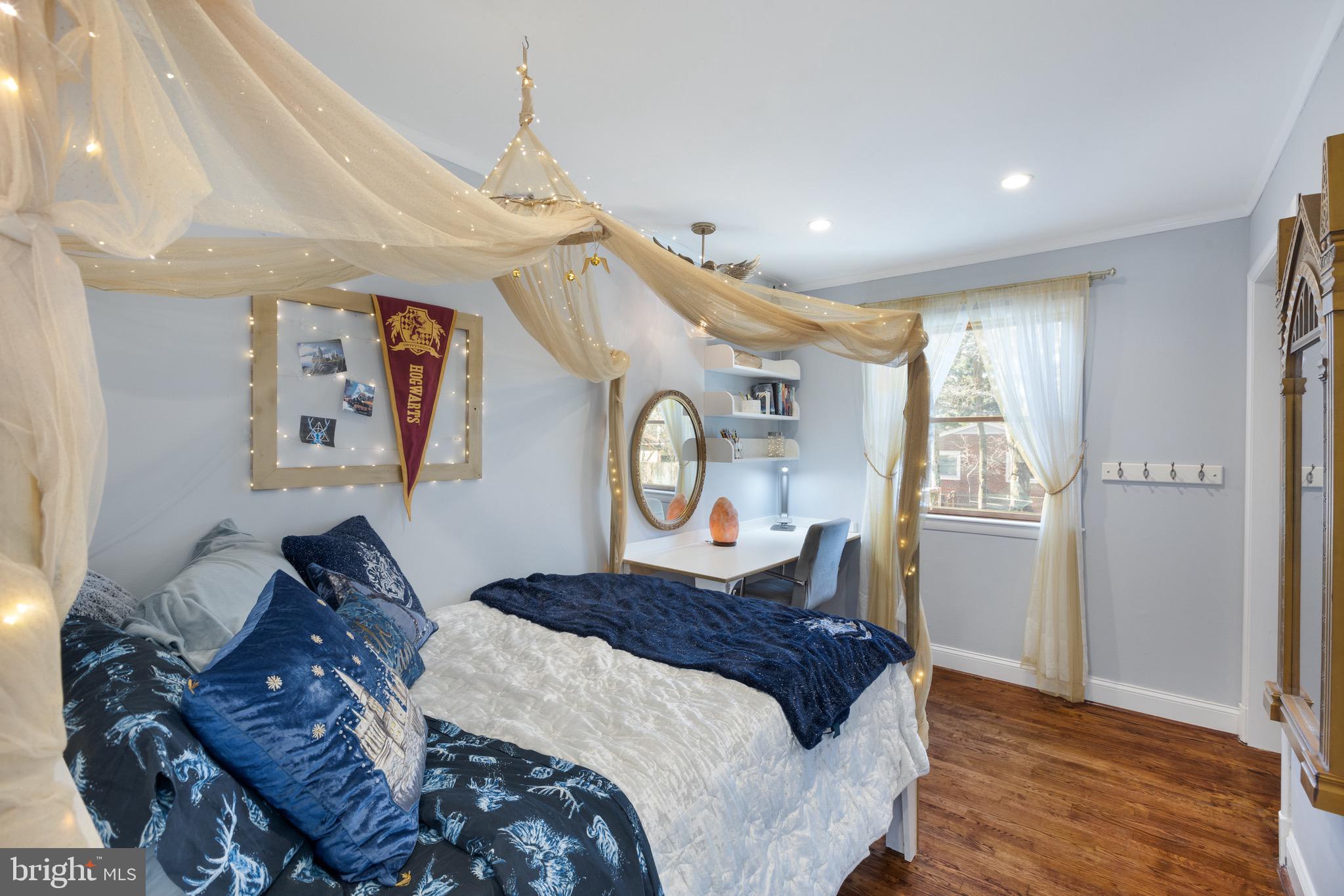 VIENNA WOODS - Residential